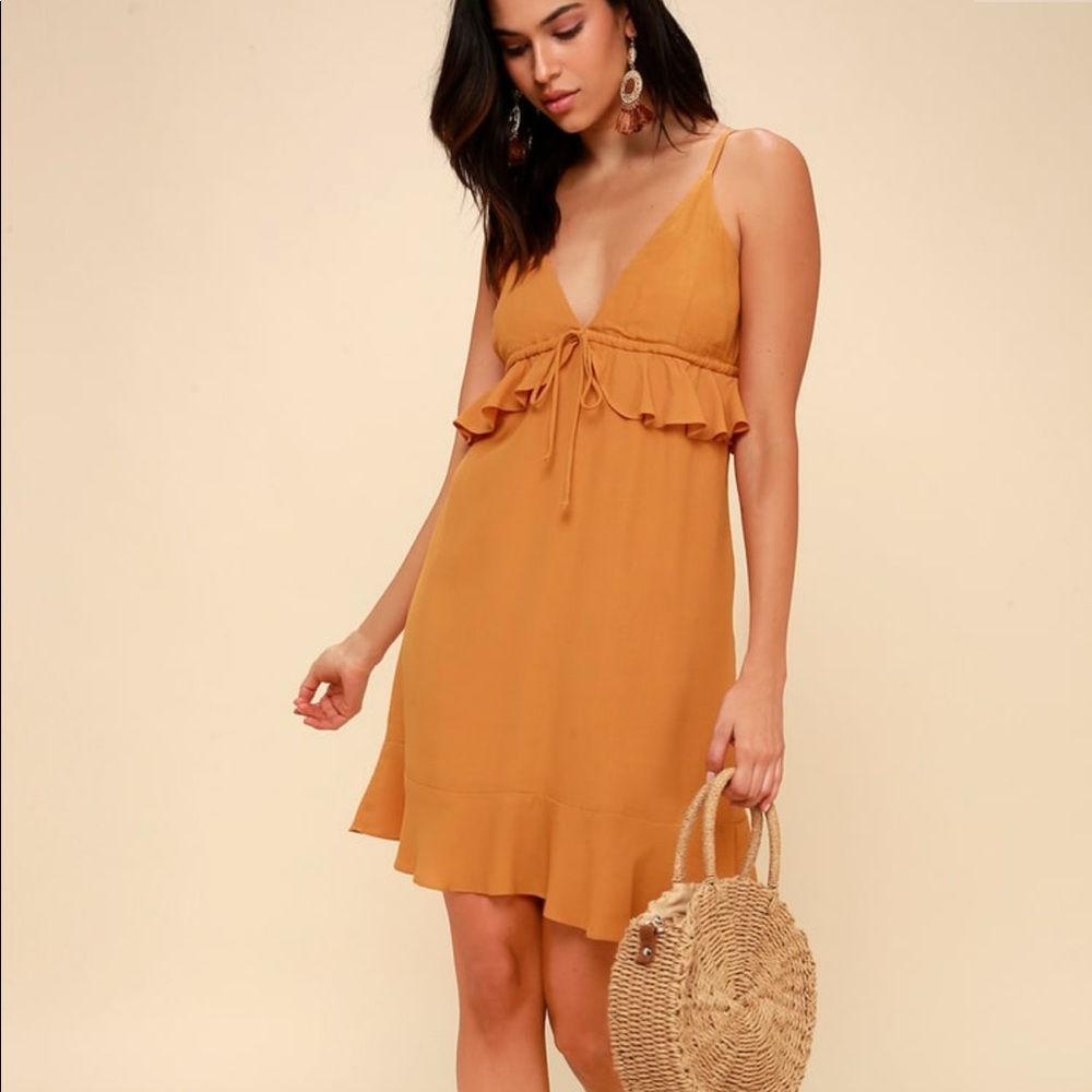 NWT golden ruffle shift dress